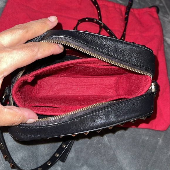 Preload Valentino, black n gold spike Crossbody excellent condition 7”X 5”. - Picture 12 of 12